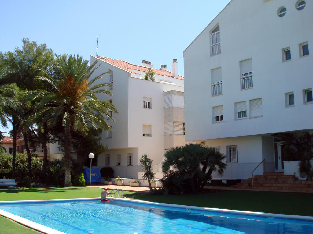 Apartamentos Sunway Talaia Sitges Dış mekan fotoğraf