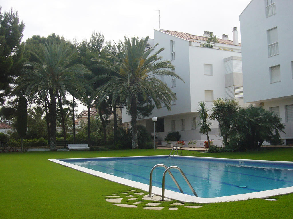 Apartamentos Sunway Talaia Sitges Dış mekan fotoğraf